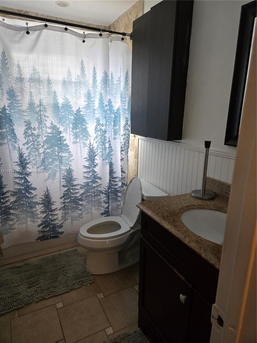 SUNRISE GOLF VILLAGE - Residential