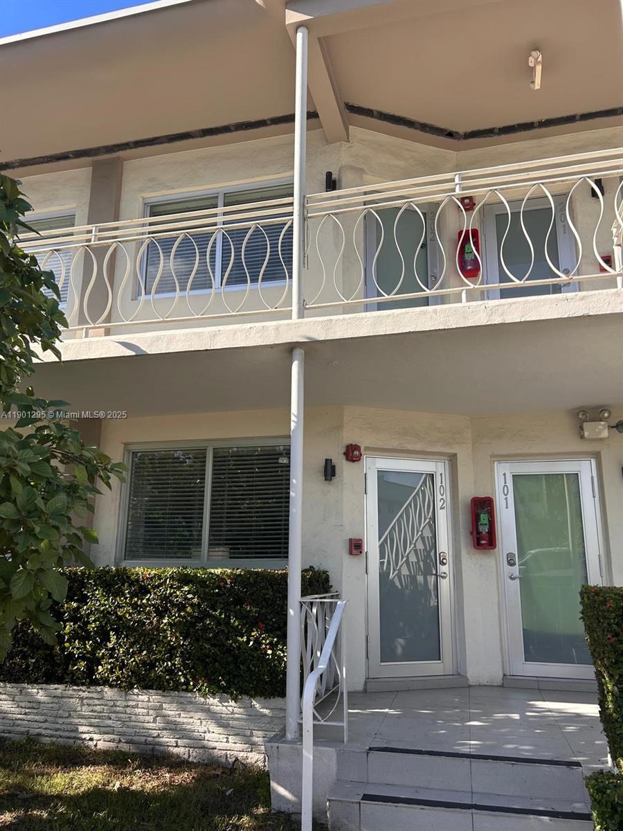 1601 Meridian Ave 201
