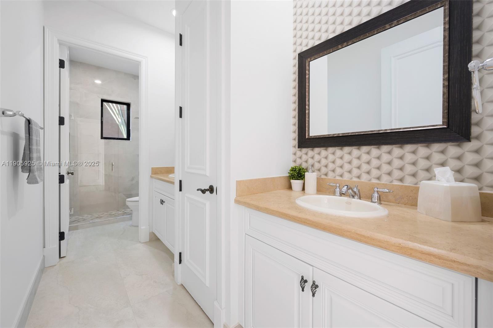 PARKLAND GOLF AND COUNTRY - Residential