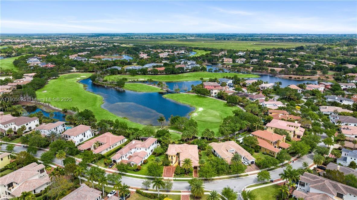 PARKLAND GOLF AND COUNTRY - Residential