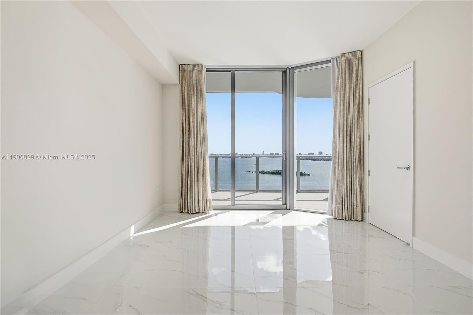 Aria Reserve South T - Residential Lease