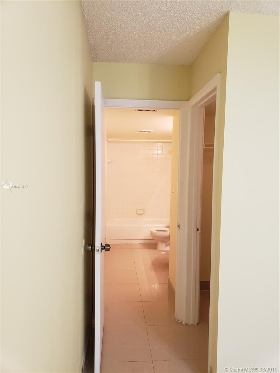 SUMMER LAKE CONDO - Residential Lease