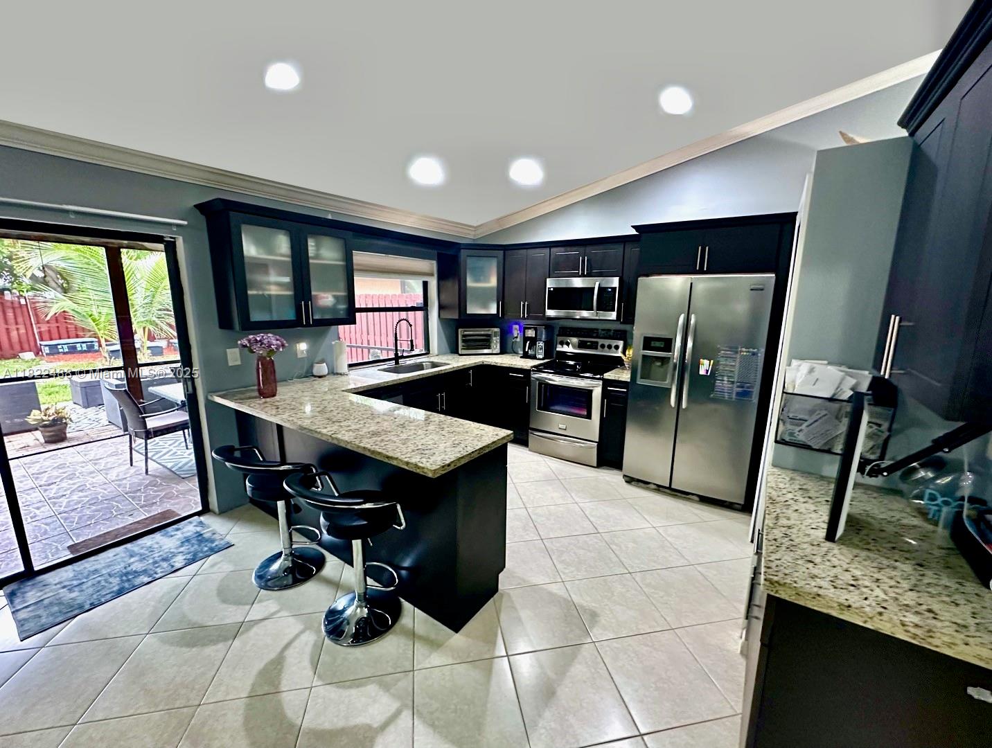 CORAL SPRINGS UNIVERSITY - Residential