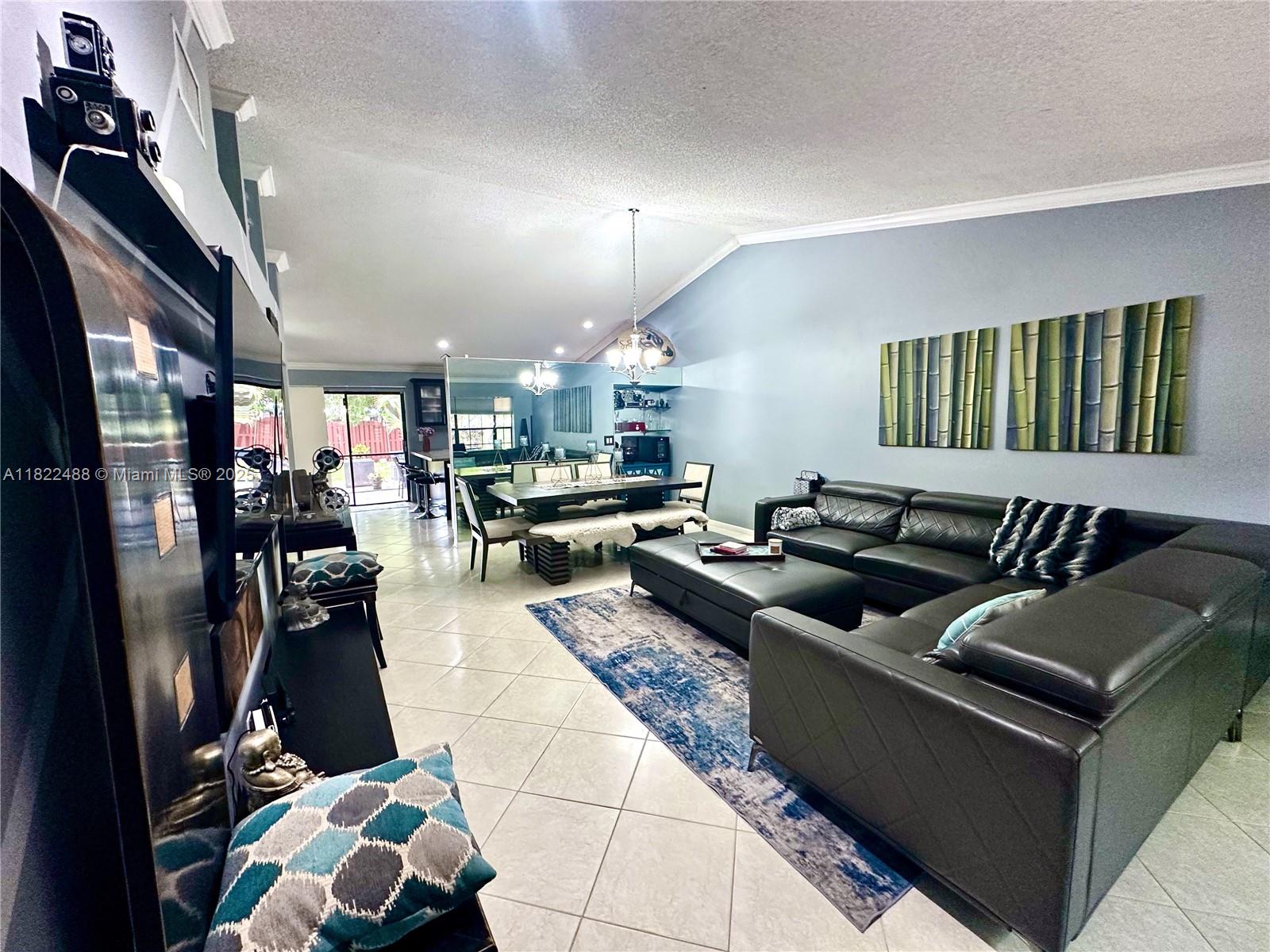 CORAL SPRINGS UNIVERSITY - Residential