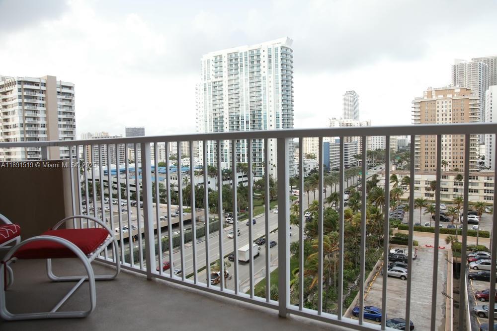 HEMISPHERES OCEAN SOUTH - Residential