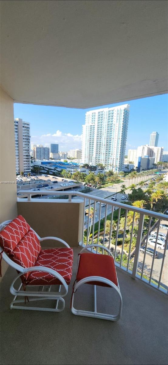 HEMISPHERES OCEAN SOUTH - Residential