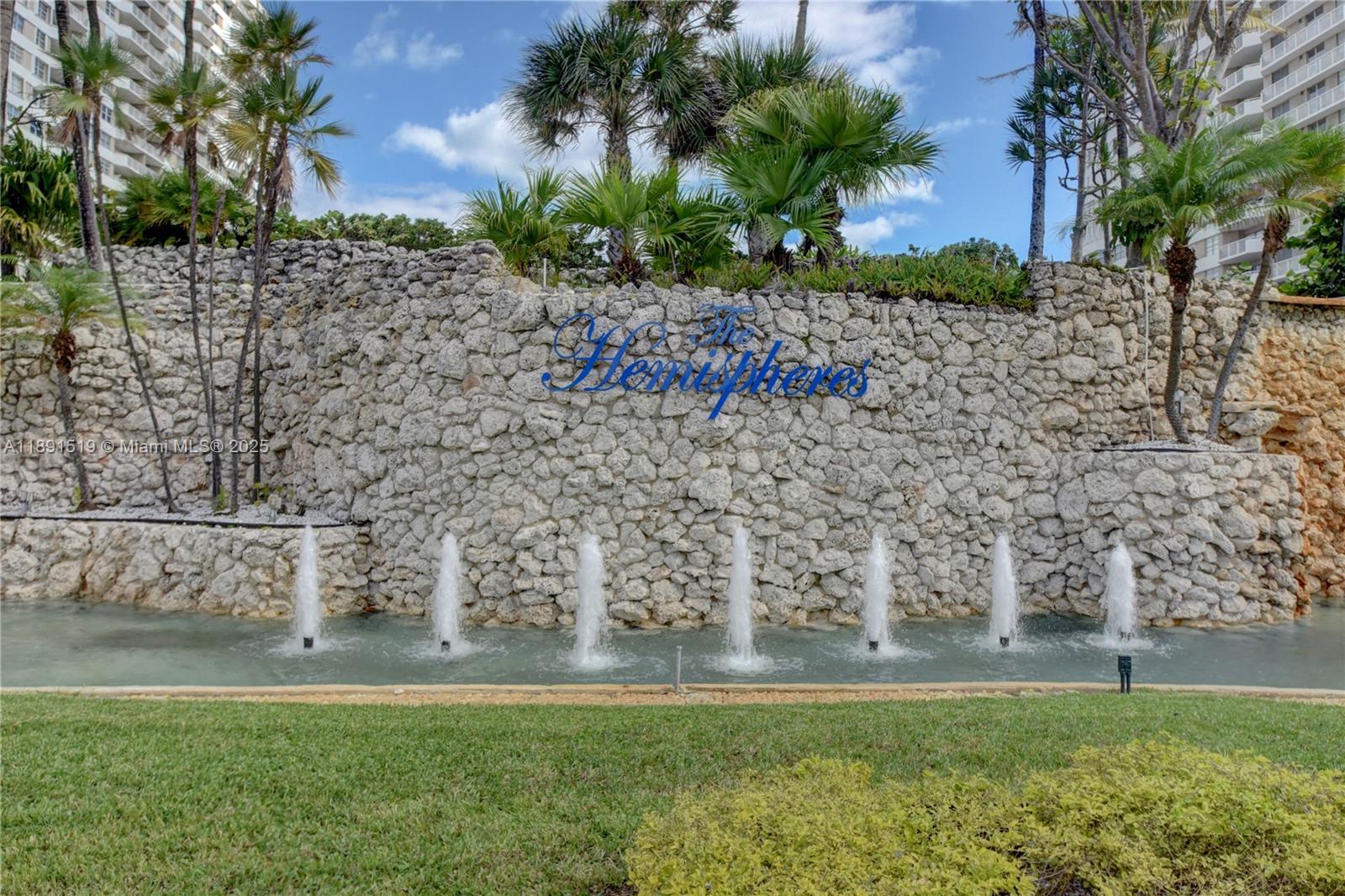 HEMISPHERES OCEAN SOUTH - Residential