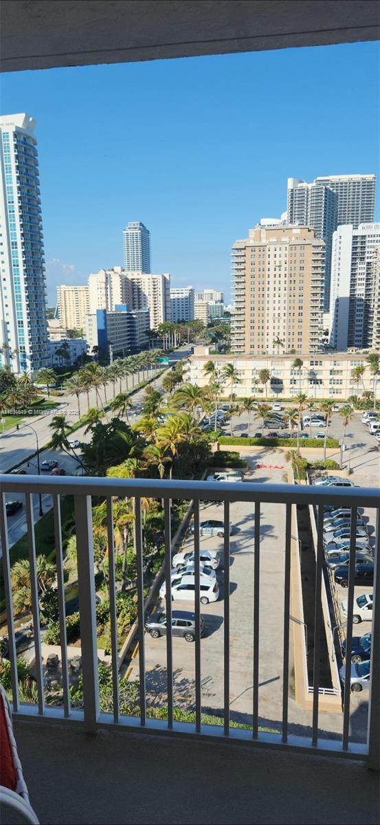 HEMISPHERES OCEAN SOUTH - Residential