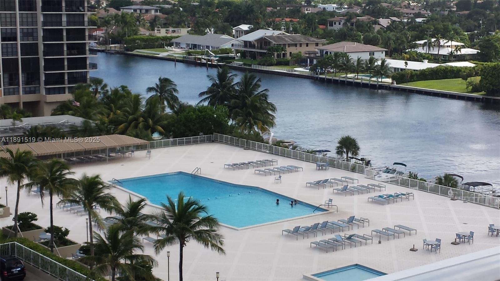 HEMISPHERES OCEAN SOUTH - Residential