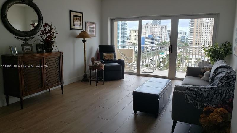 HEMISPHERES OCEAN SOUTH - Residential