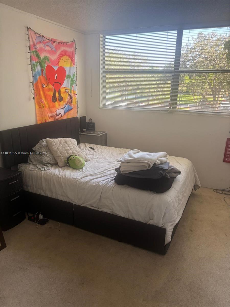 BLDG 6 OF COUNTRY CLUB AP - Residential Lease