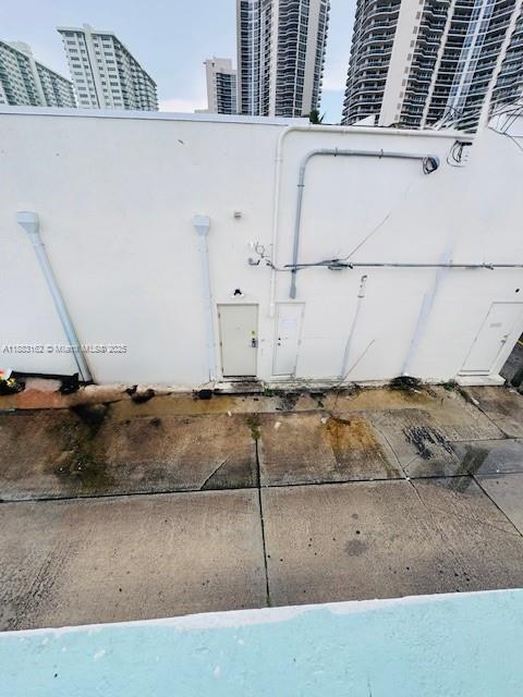 GALT OCEAN MILE - Residential Lease