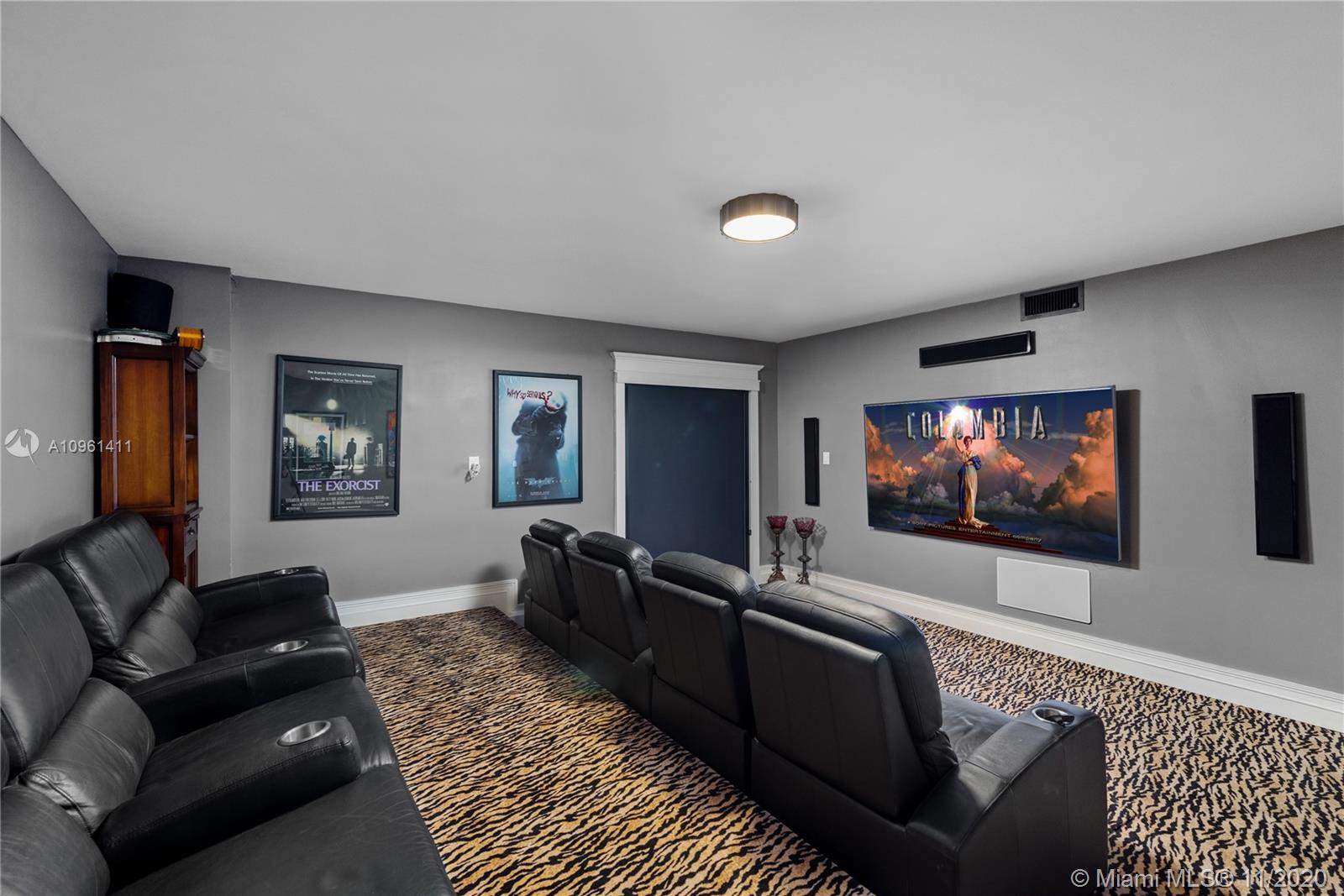 TREASURE ISLAND - Residential