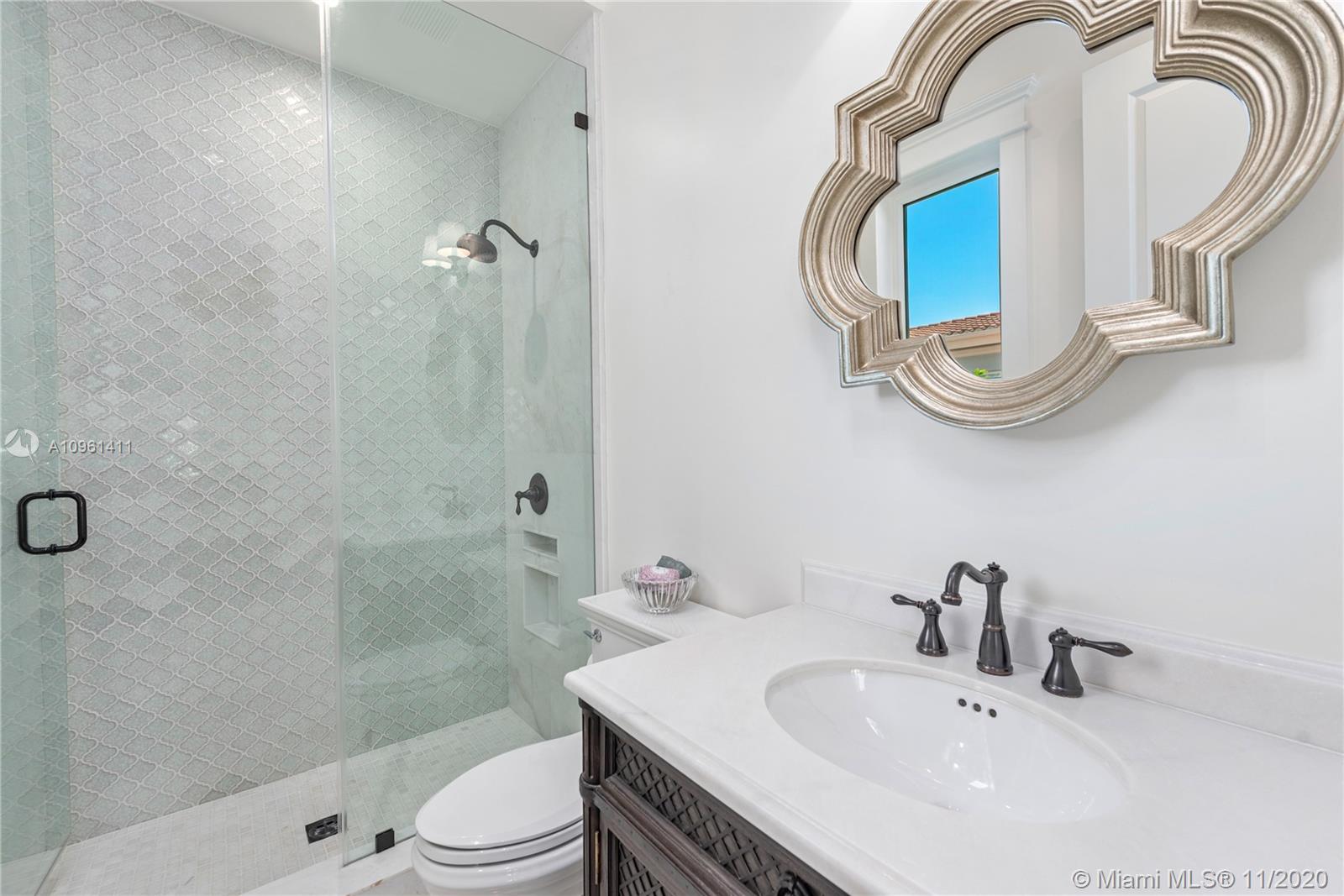 TREASURE ISLAND - Residential