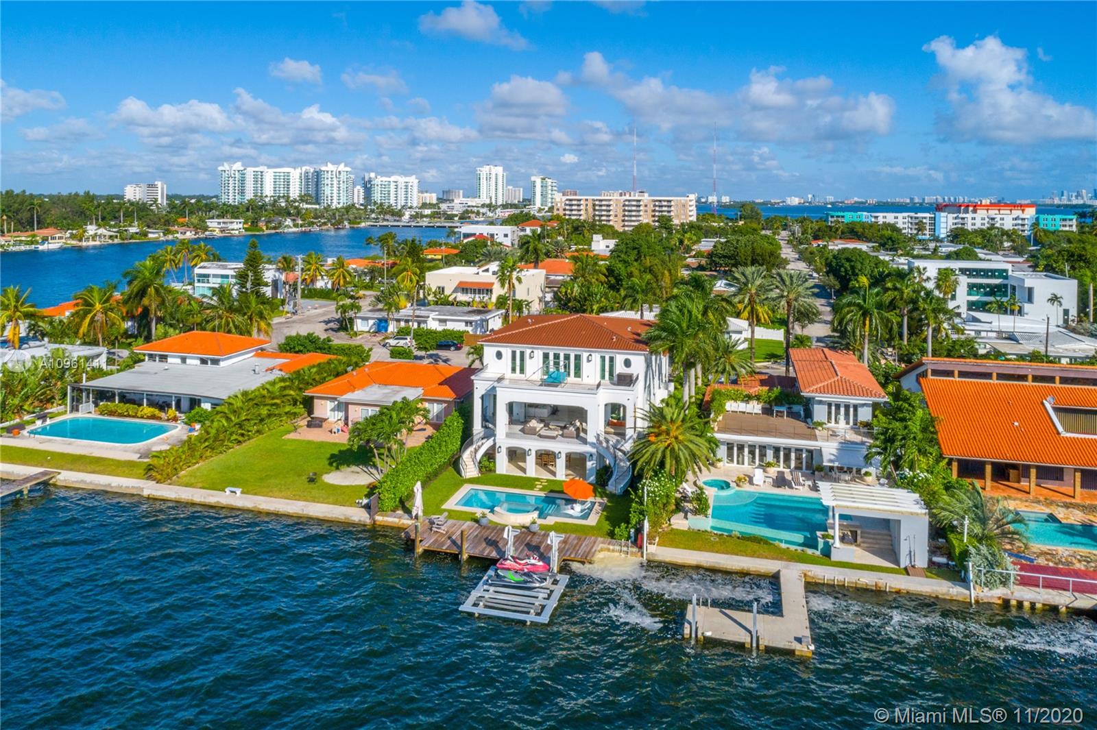 TREASURE ISLAND - Residential