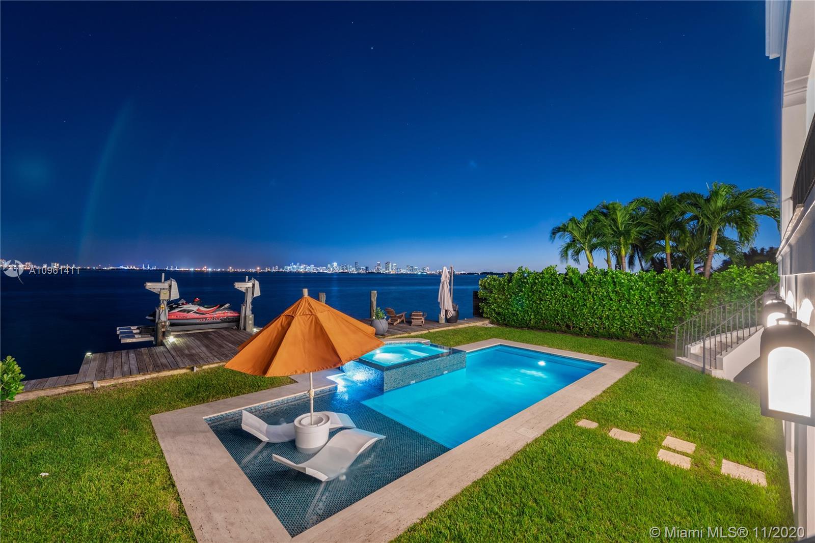 TREASURE ISLAND - Residential