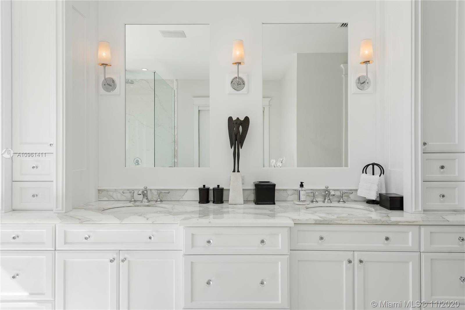 TREASURE ISLAND - Residential