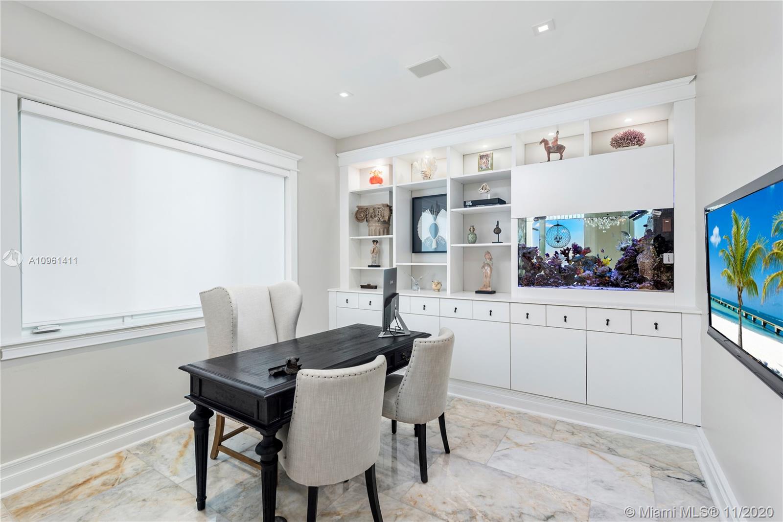 TREASURE ISLAND - Residential