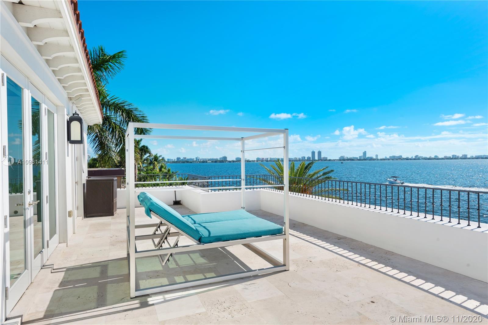 TREASURE ISLAND - Residential