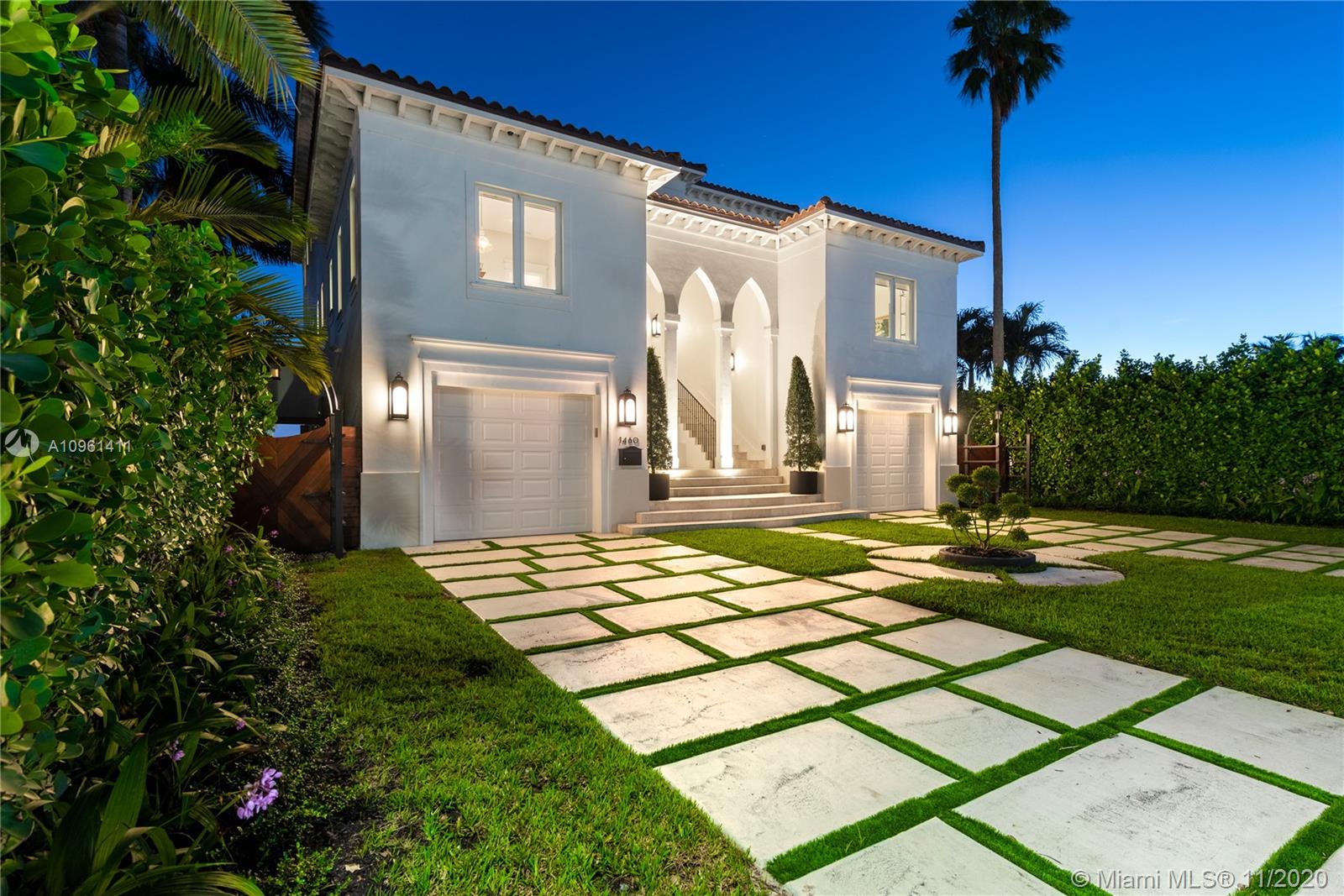 TREASURE ISLAND - Residential