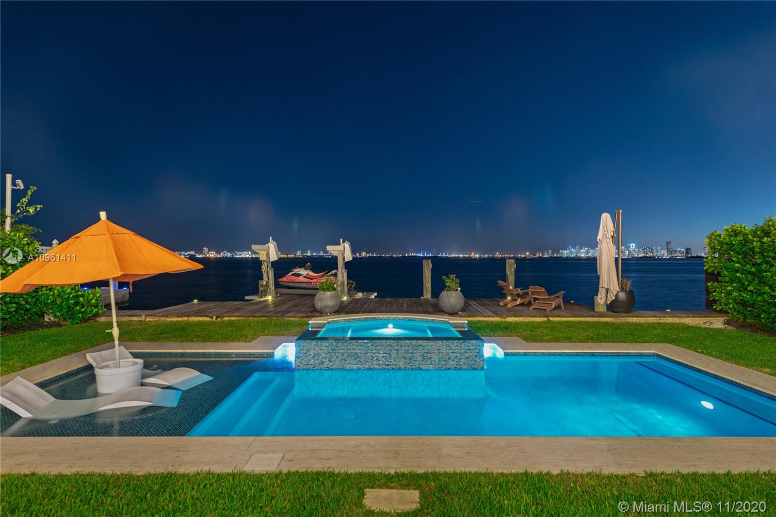 TREASURE ISLAND - Residential