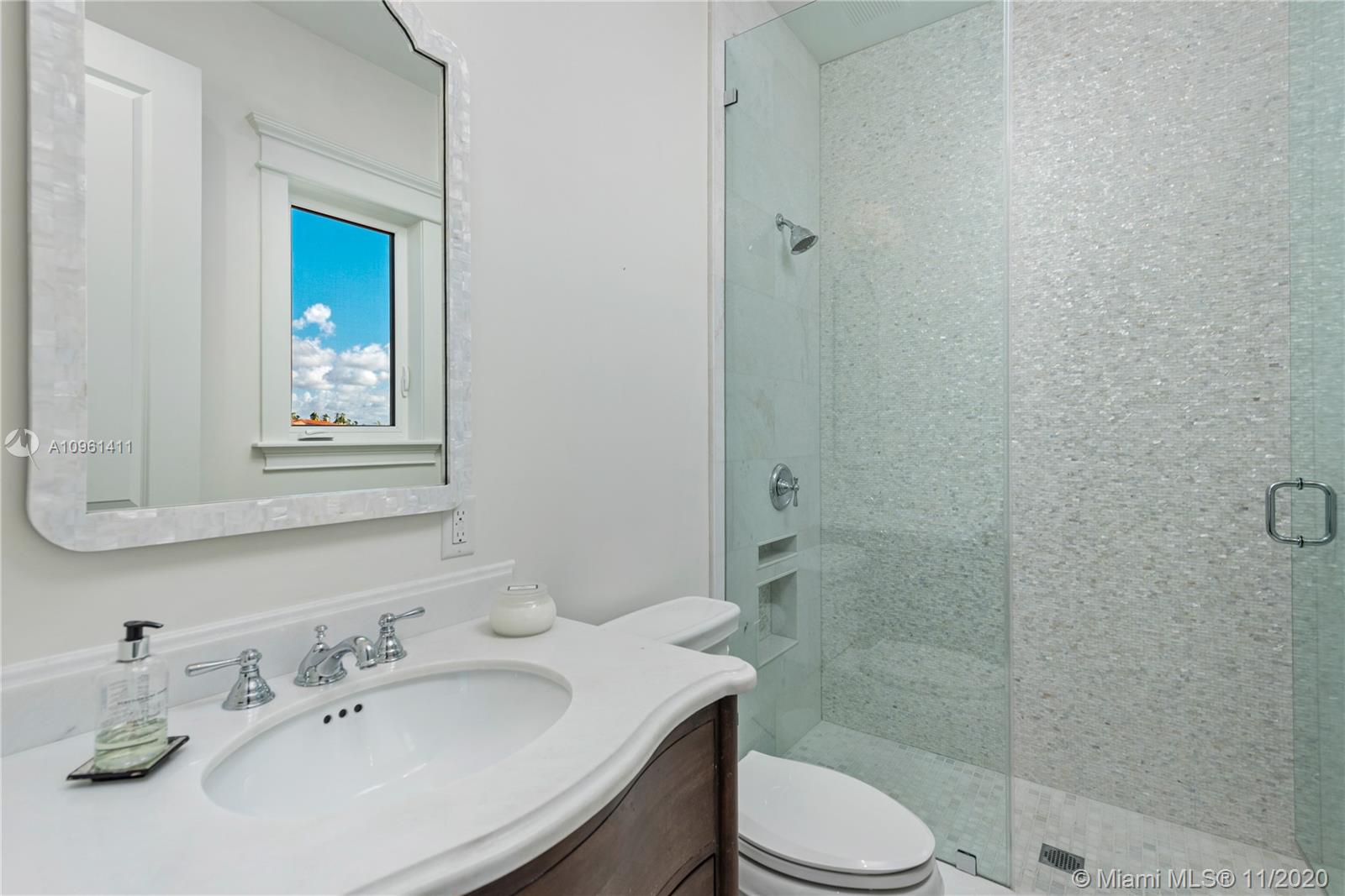 TREASURE ISLAND - Residential