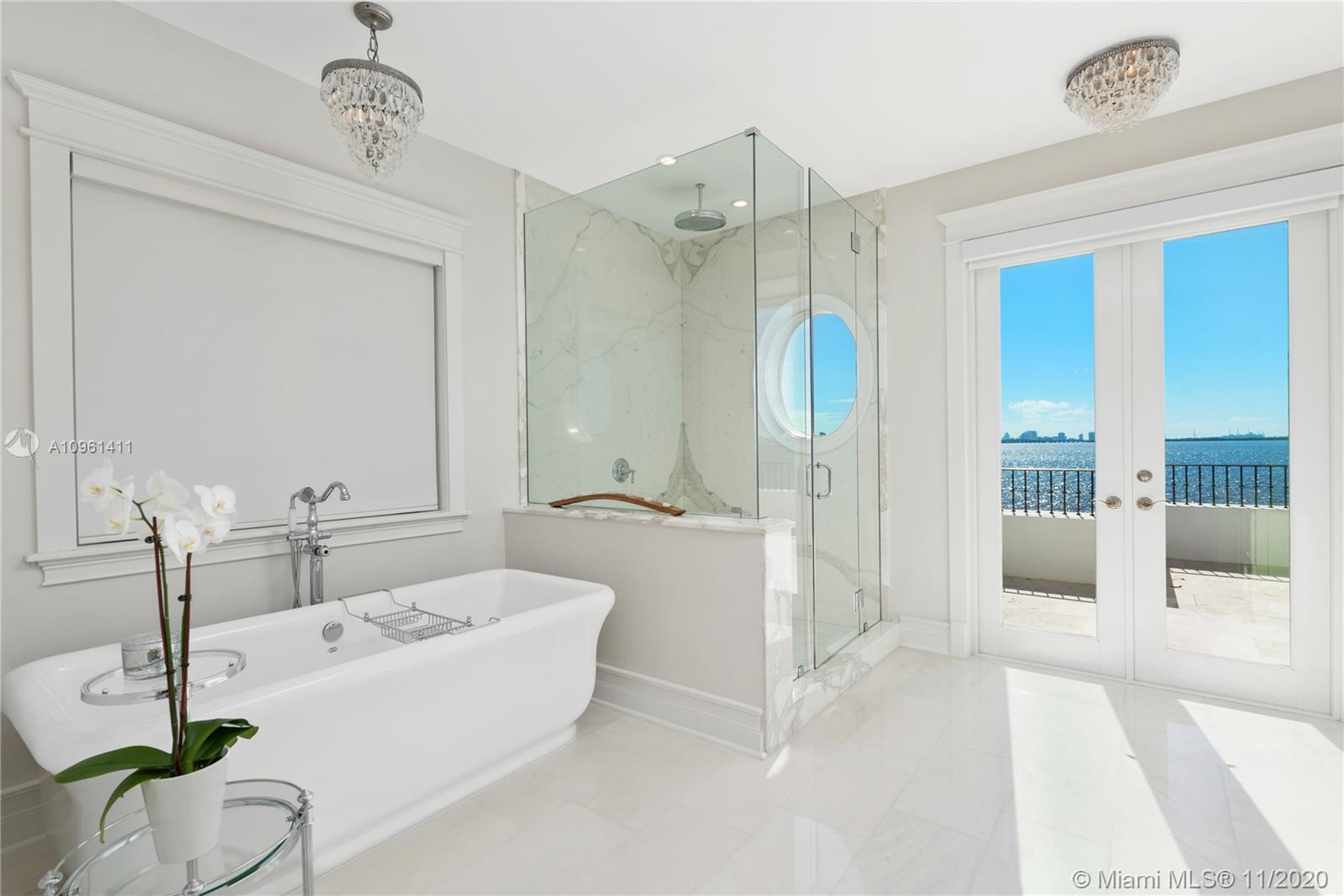 TREASURE ISLAND - Residential