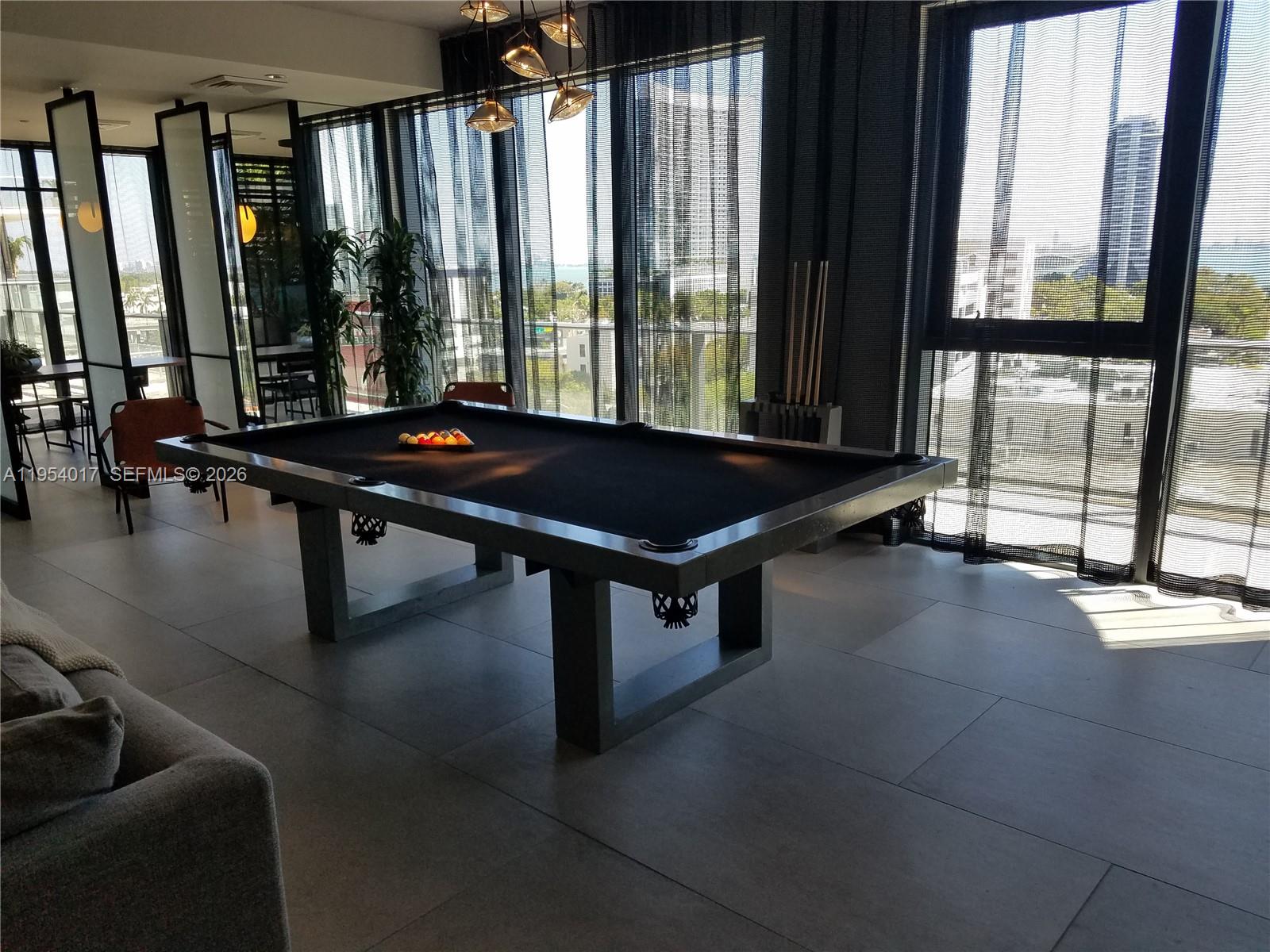 3401 MIDTOWN CONDO - Residential