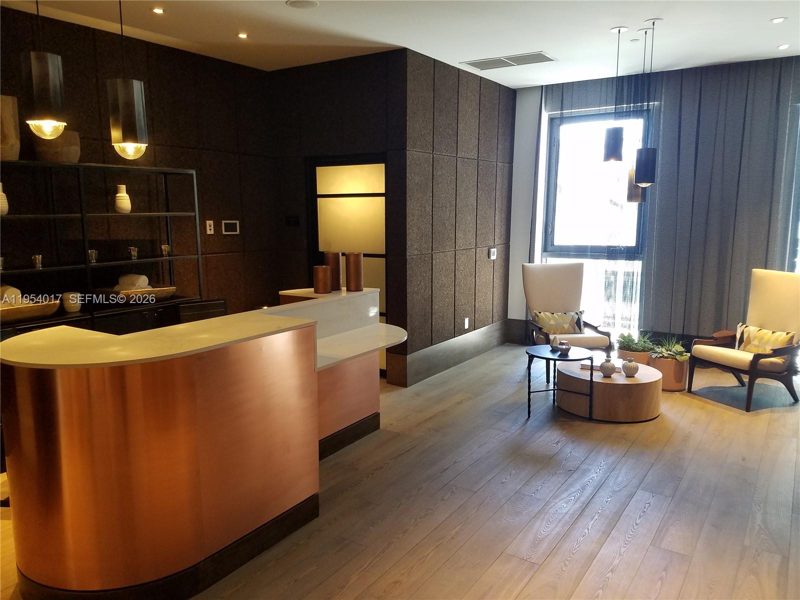 3401 MIDTOWN CONDO - Residential