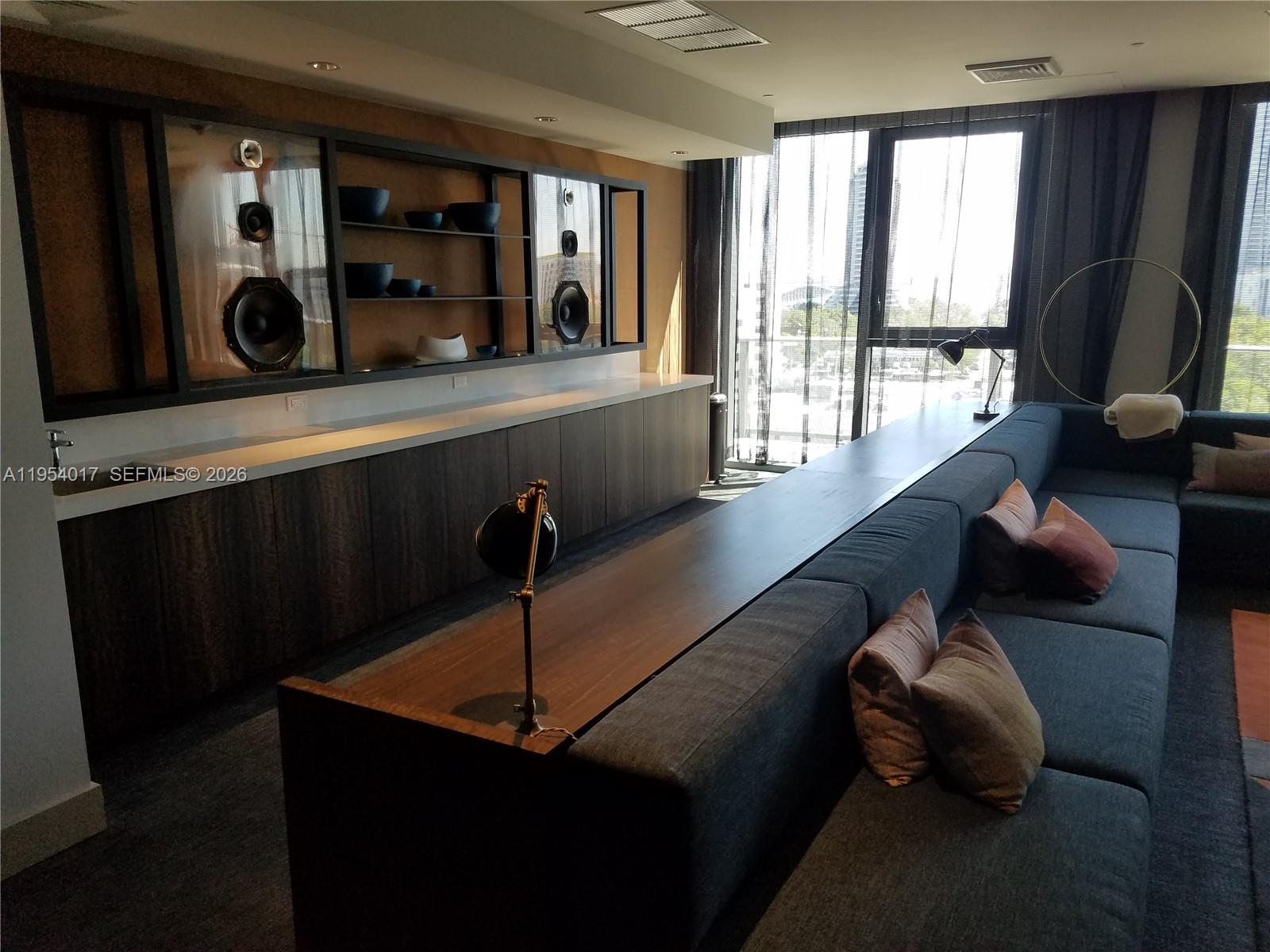 3401 MIDTOWN CONDO - Residential