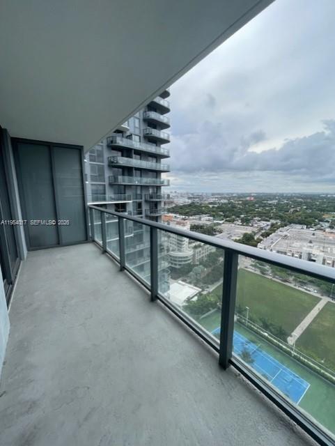 3401 MIDTOWN CONDO - Residential