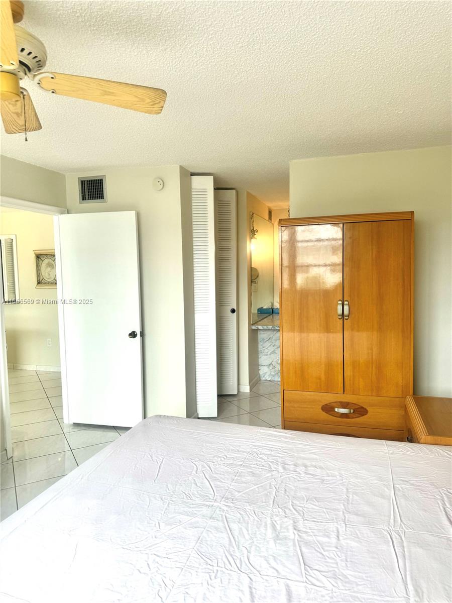 Eden Isles Condominium - Residential