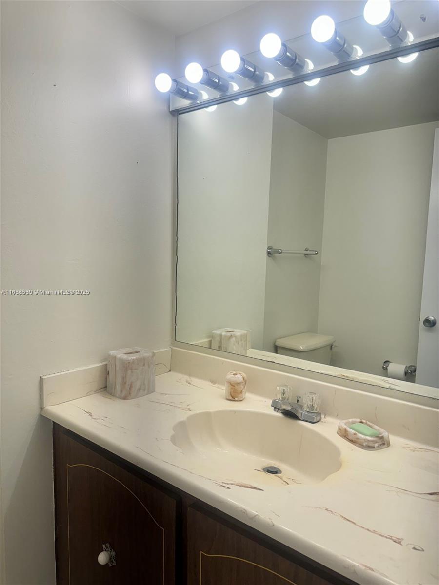 Eden Isles Condominium - Residential