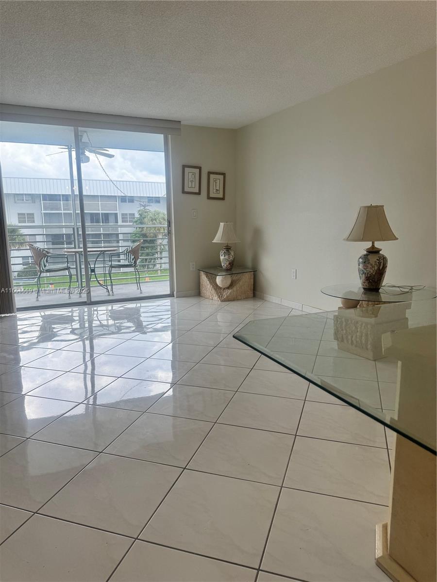 Eden Isles Condominium - Residential