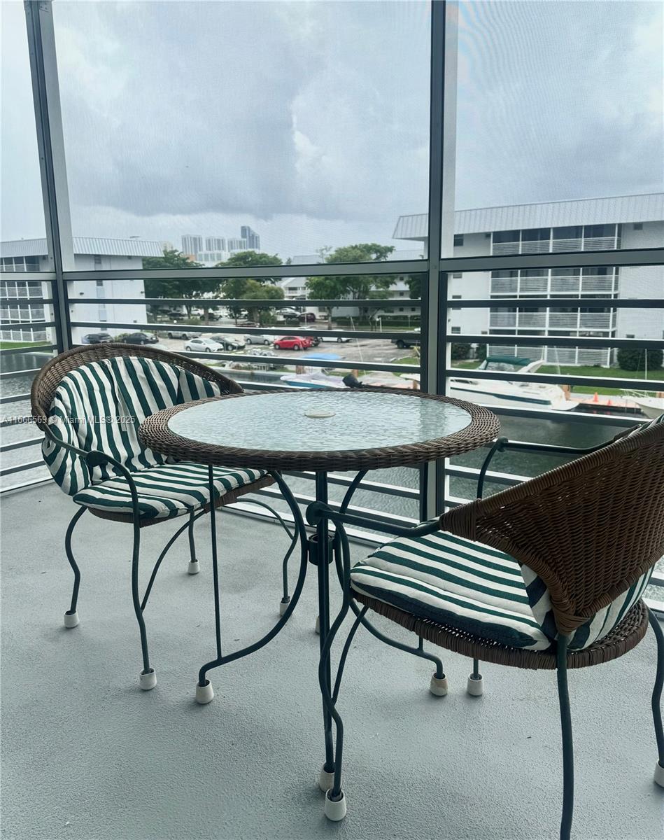 Eden Isles Condominium - Residential