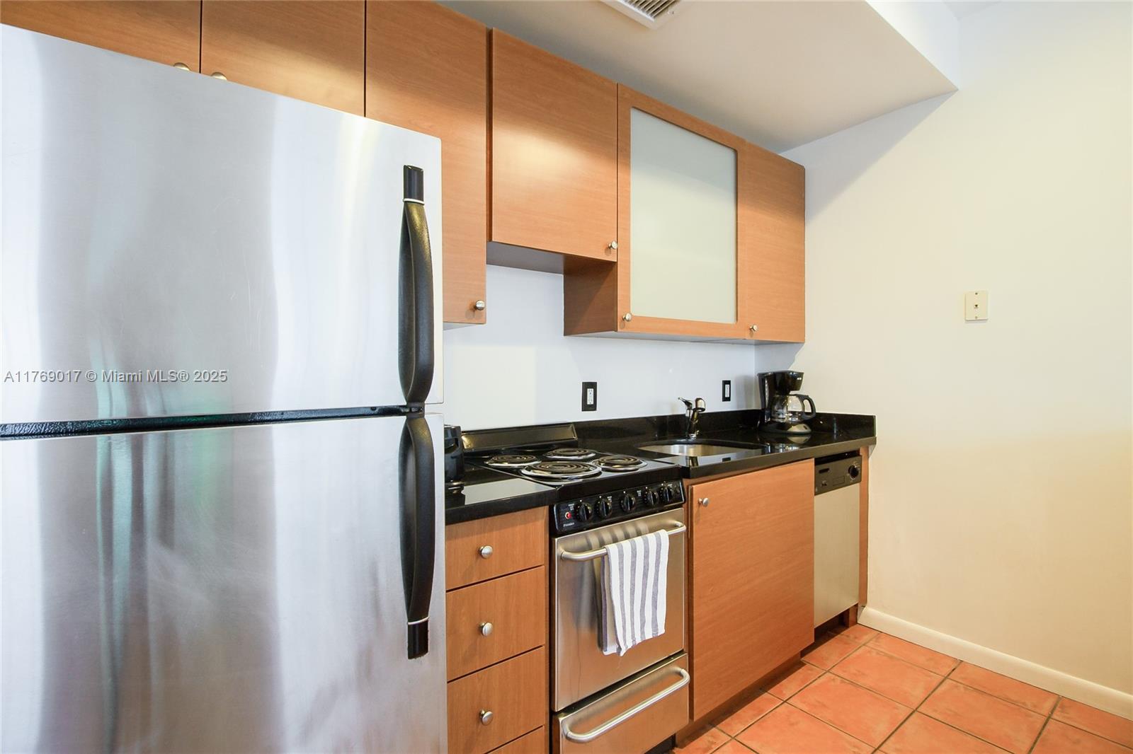 DORANN CONDO - Residential