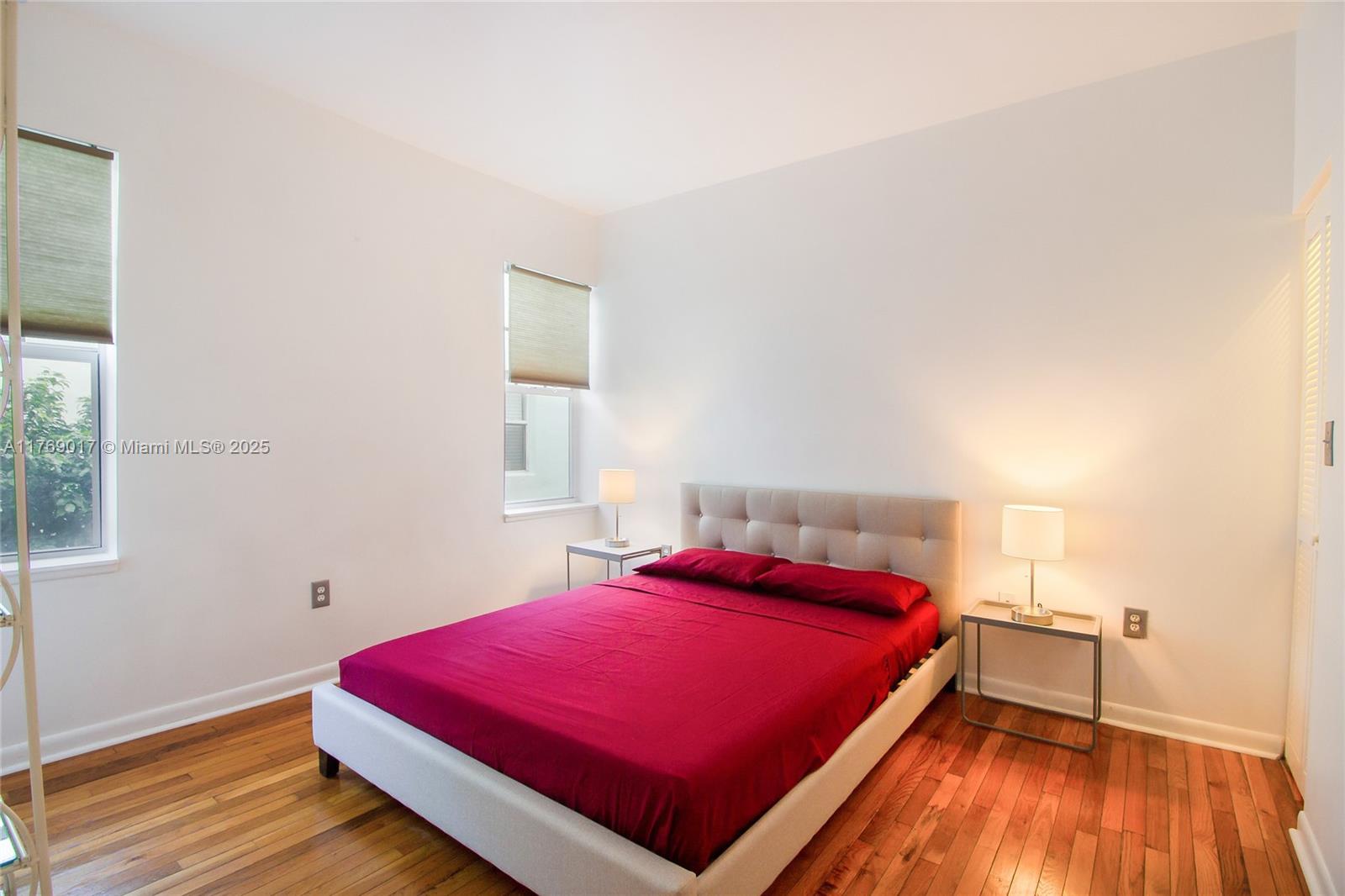 DORANN CONDO - Residential