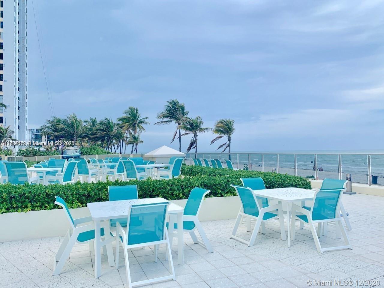 WAVE CONDO - Residential