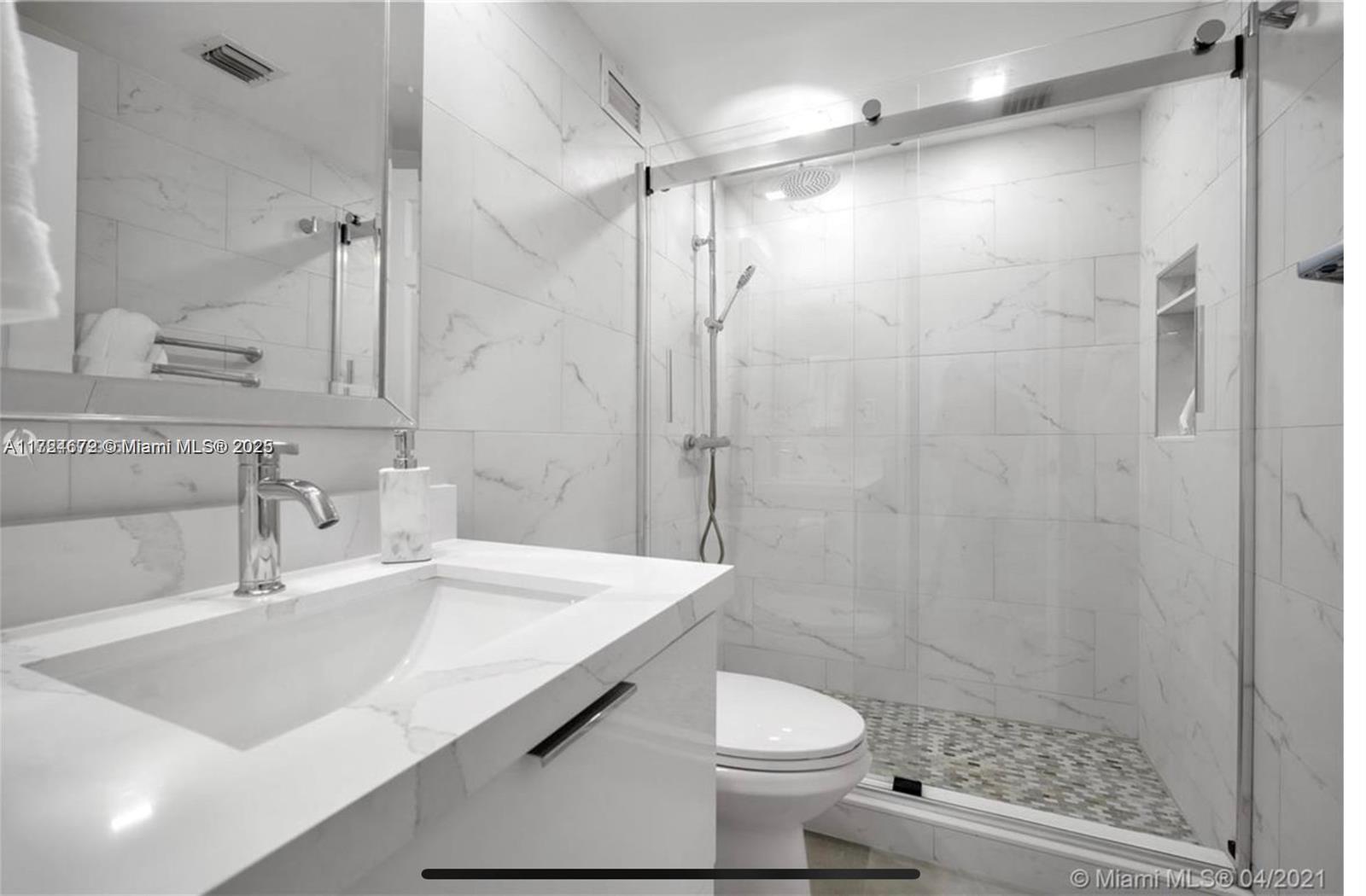 WAVE CONDO - Residential