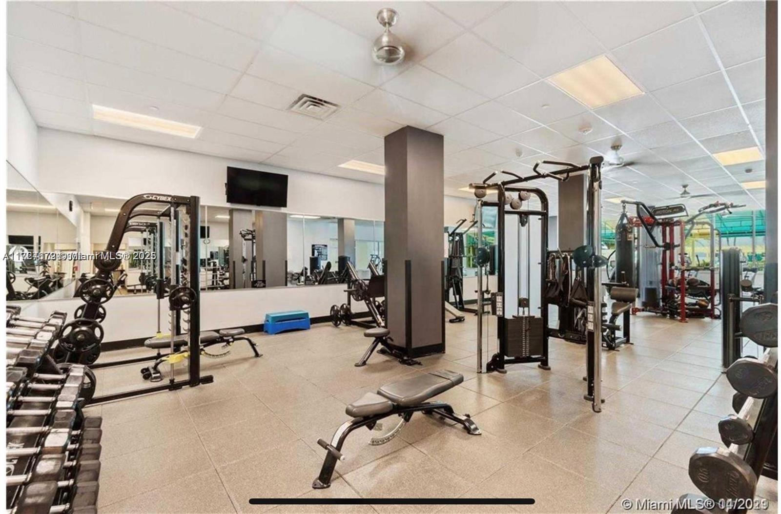 WAVE CONDO - Residential