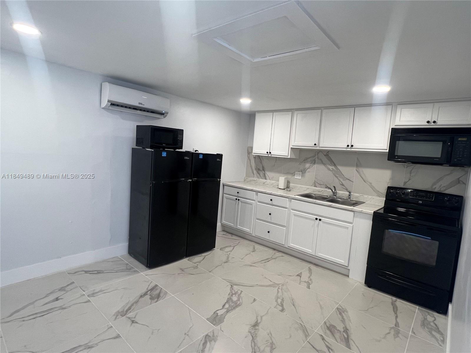 SEABOARD PARK - Residential Lease