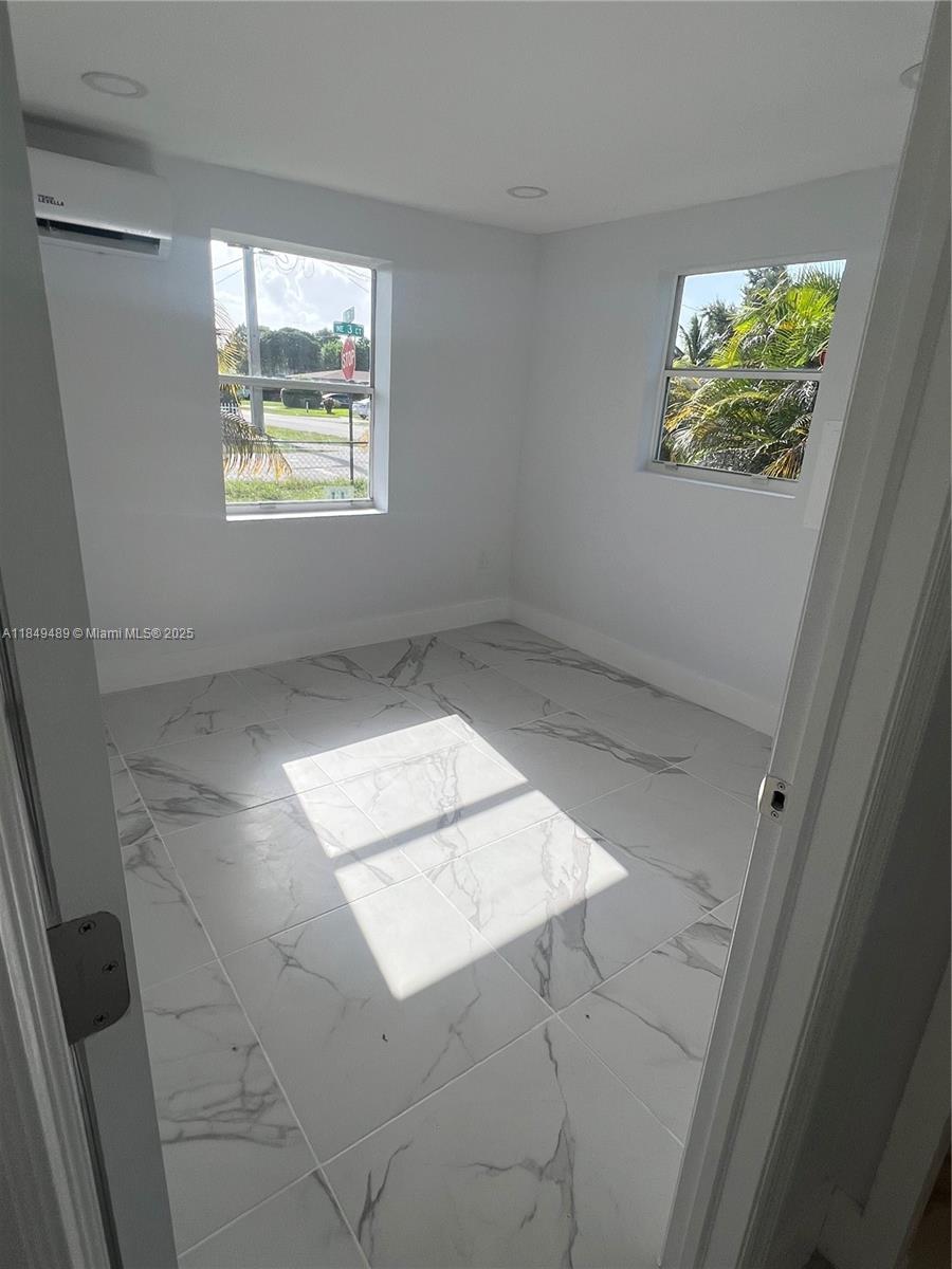 SEABOARD PARK - Residential Lease