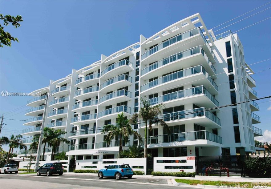 Boutique building in North Miami Beach. Two-bedroom/two-bath corner unit with wraparound balcony overlooking the city. Stainless steel top-of-the-line appliances. The building offers a gym, lounge area, pool, and jacuzzi. New unit, never lived in, decorator ready. Just steps away from Biscayne Blvd. and Keystone Plaza. Easy access to major highways and the beach.