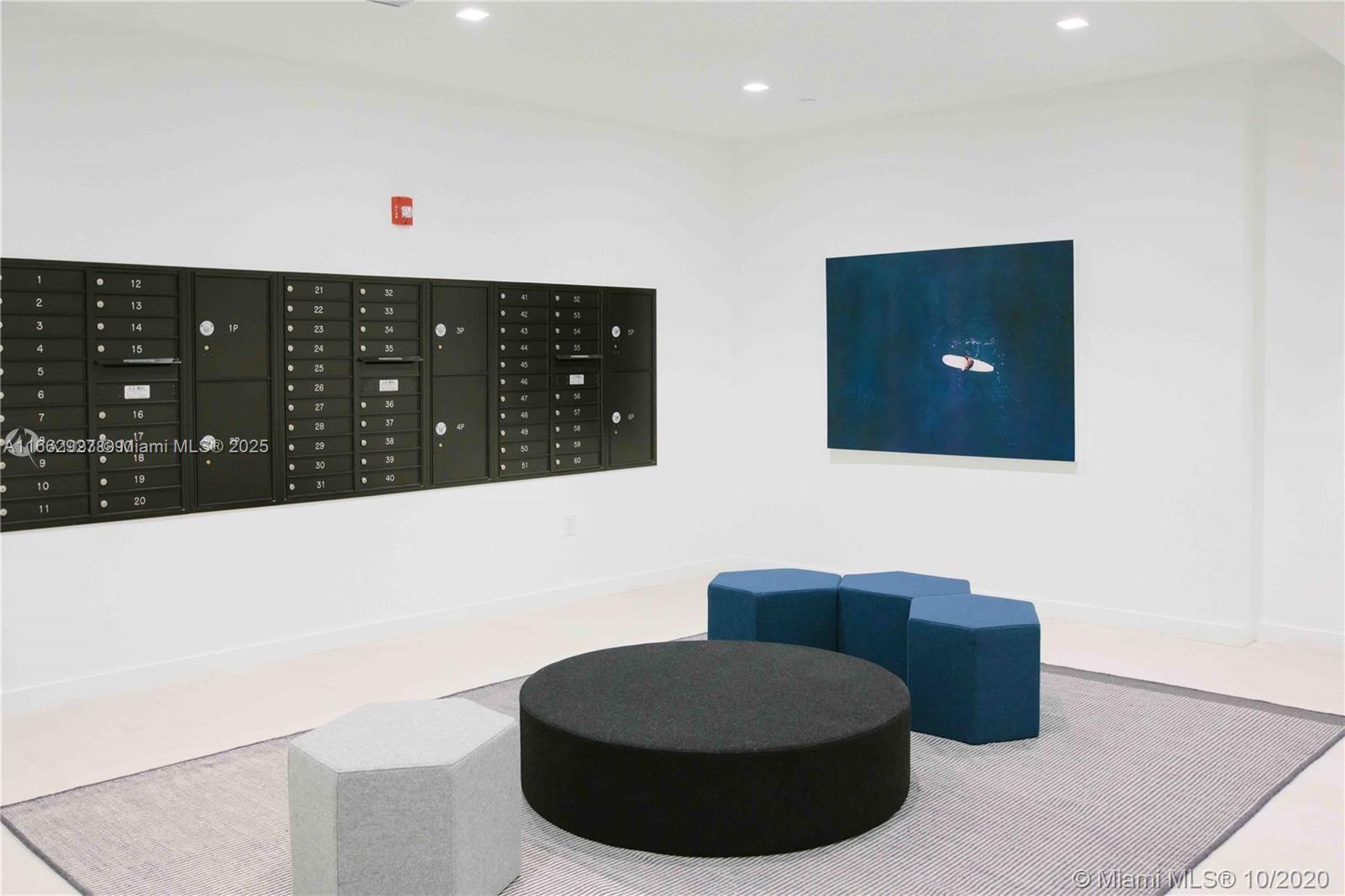 THE HIGHLANDS CONDO - Residential