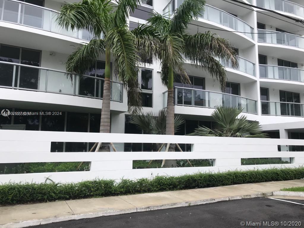 THE HIGHLANDS CONDO - Residential