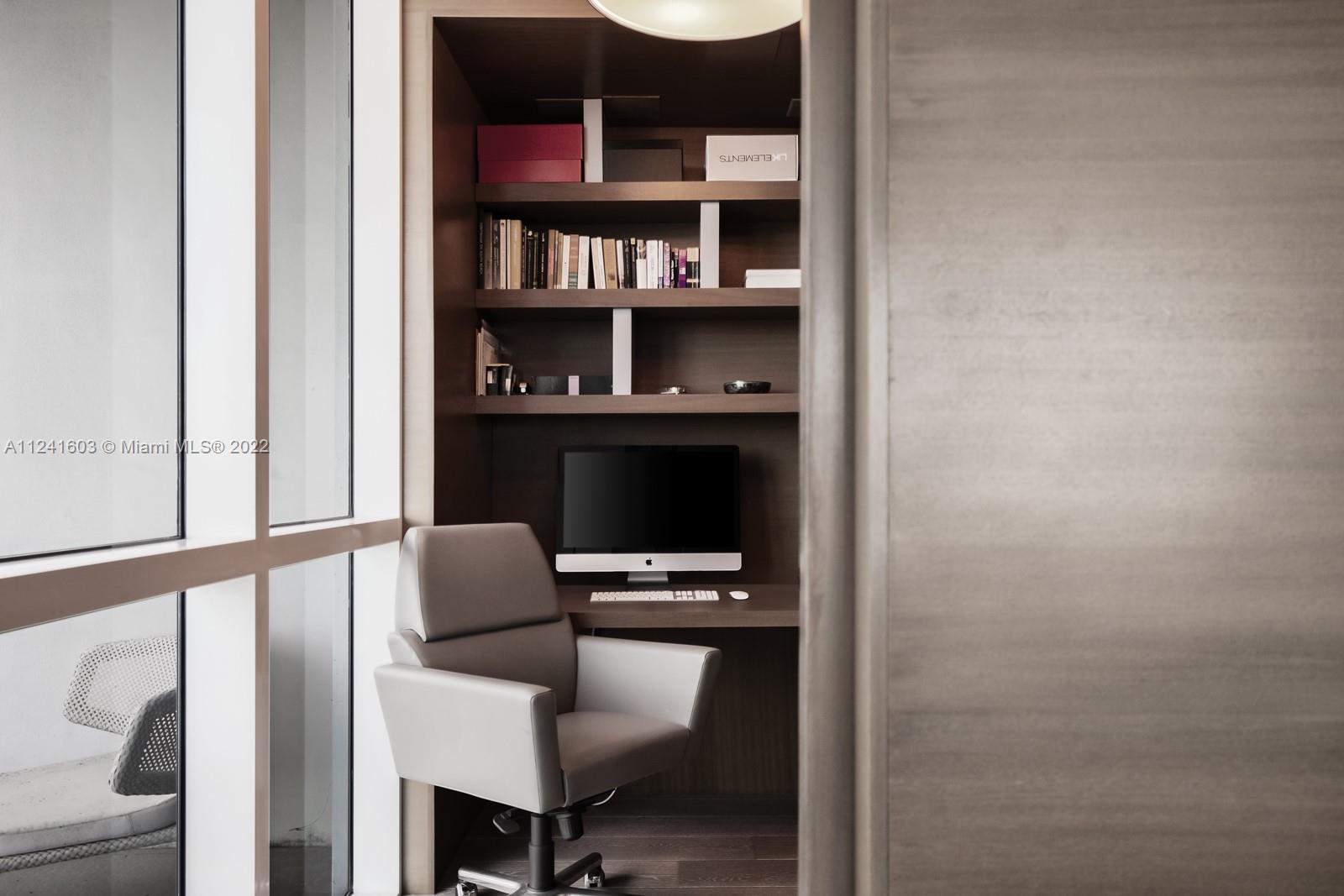 CONTINUUM ON SOUTH BEACH - Residential