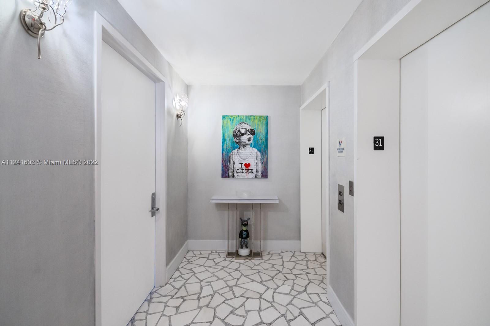 CONTINUUM ON SOUTH BEACH - Residential