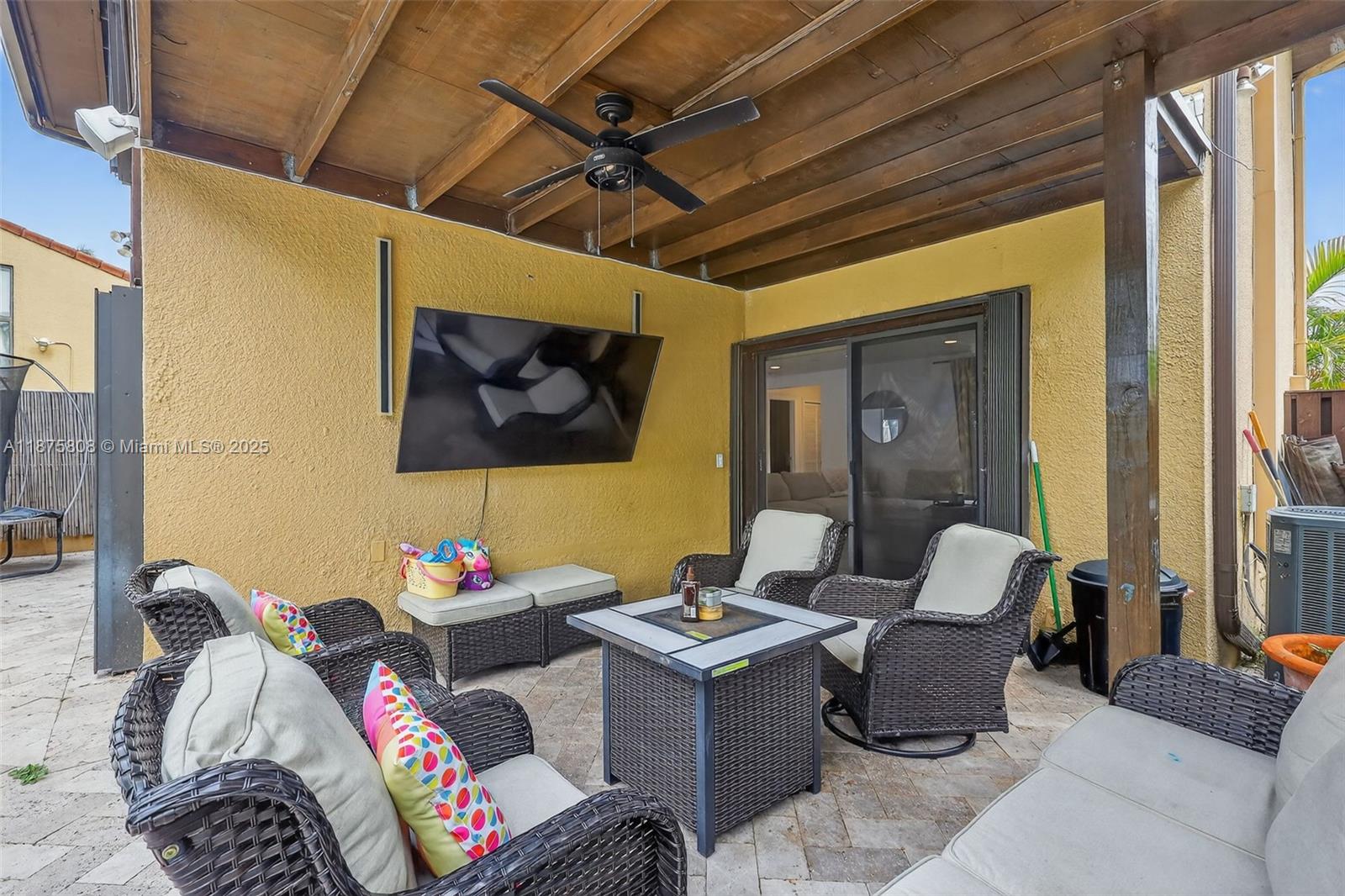 SKY LAKE VILLAS FIRST ADD - Residential Lease