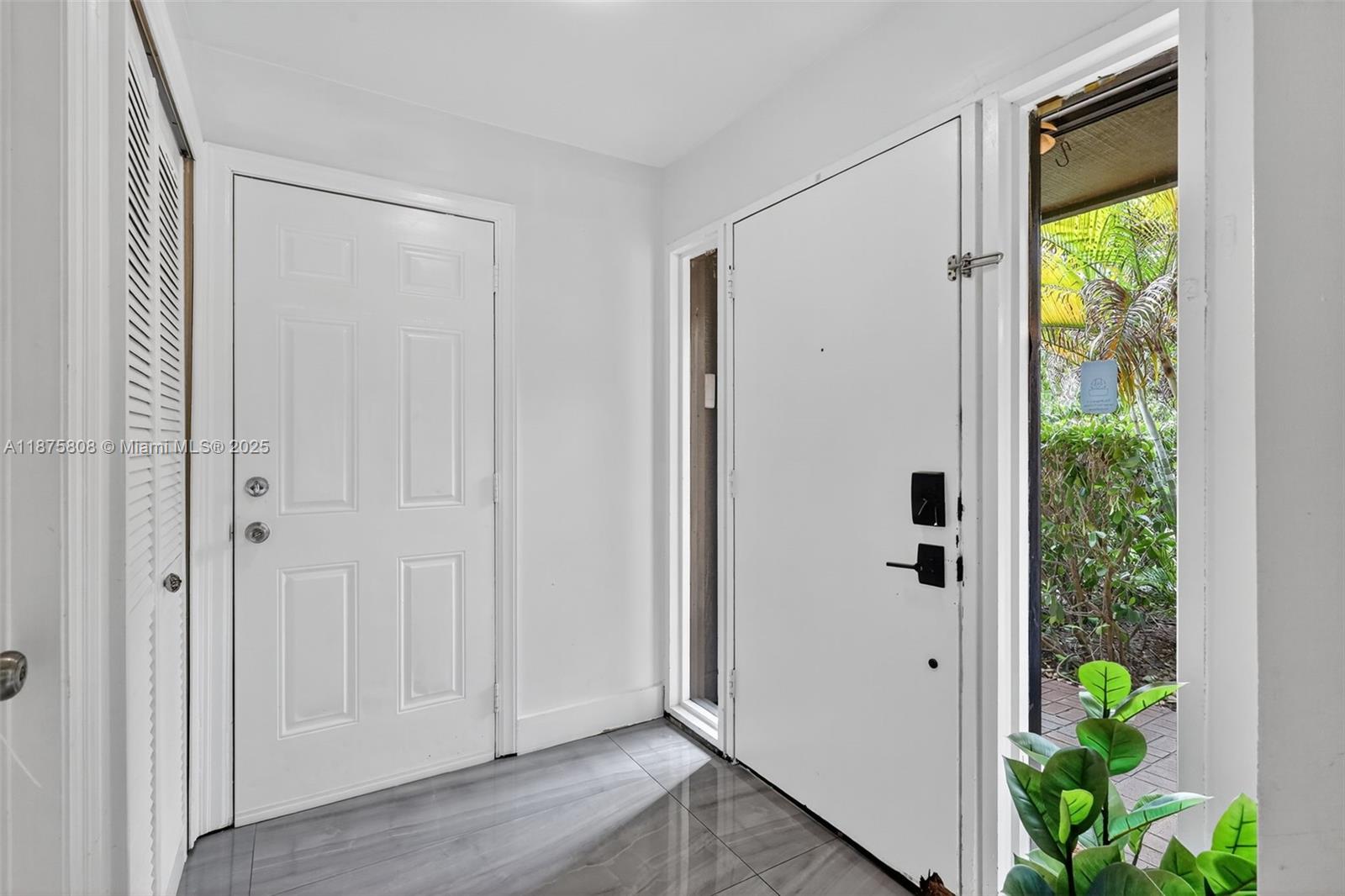 SKY LAKE VILLAS FIRST ADD - Residential Lease