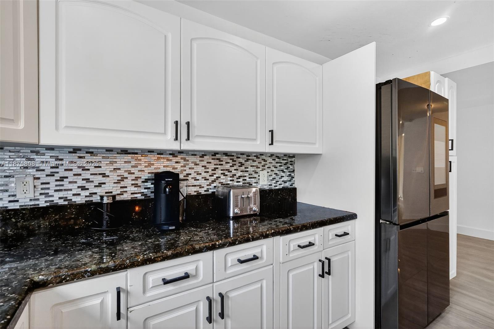 SKY LAKE VILLAS FIRST ADD - Residential Lease